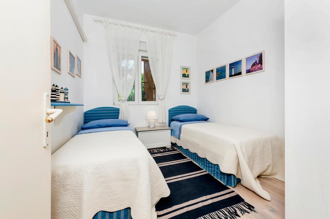 Apartment Bassano Rovinj Buitenkant foto